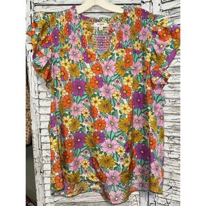 Women's Floral Umgee Top Size Medium